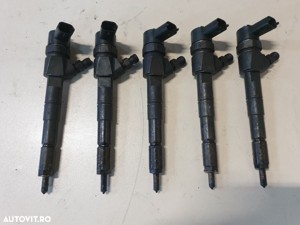 Injector  ALFA ROMEO 156 932_ 1997 - 2005 1.9 JTD 937 A4.000 BOSCH  0445110111 - 1