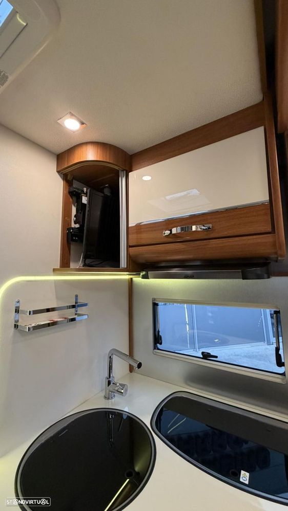 Fleurette Magister 74 LMF c.central e basculante - 49