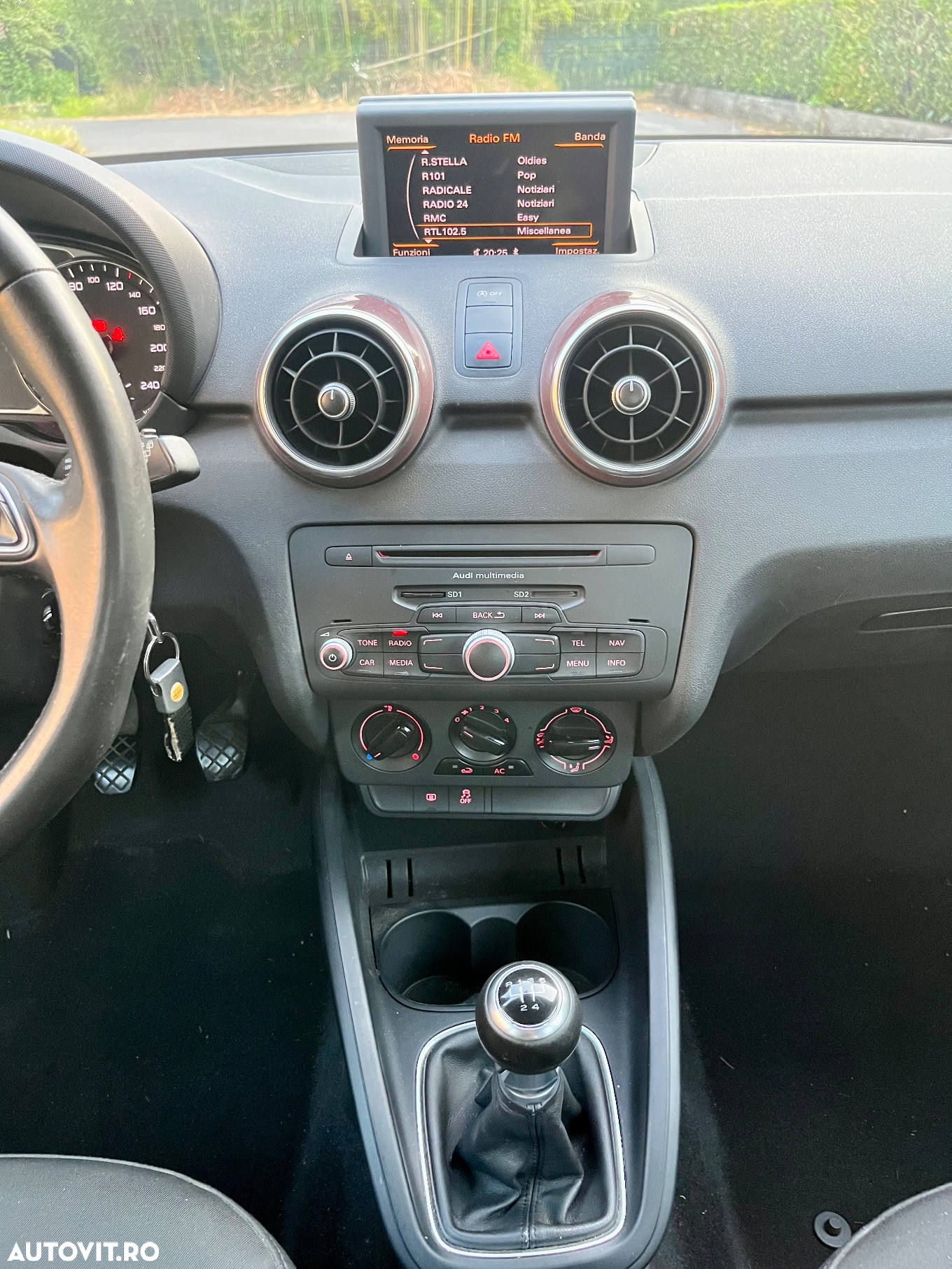 Audi A1 1.6 TDI Sportback S line edition - 11