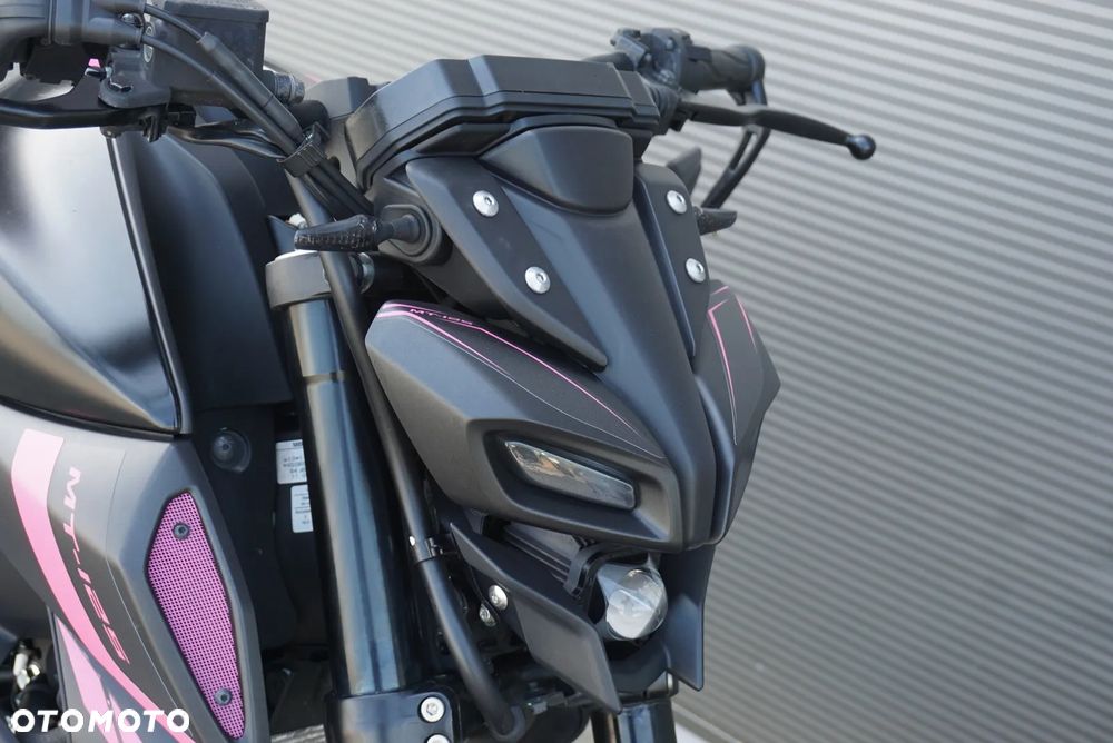 Yamaha MT - 9
