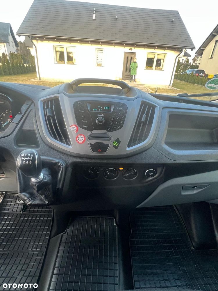 Ford Transit - 13