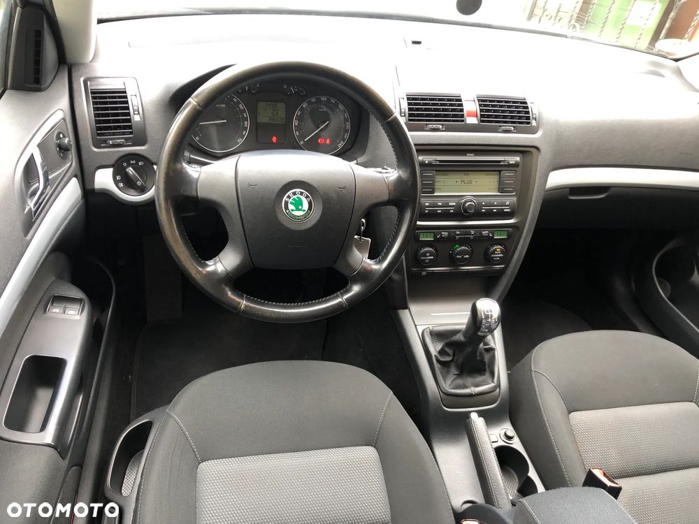 Skoda Octavia 1.8 TSI Ambition - 25