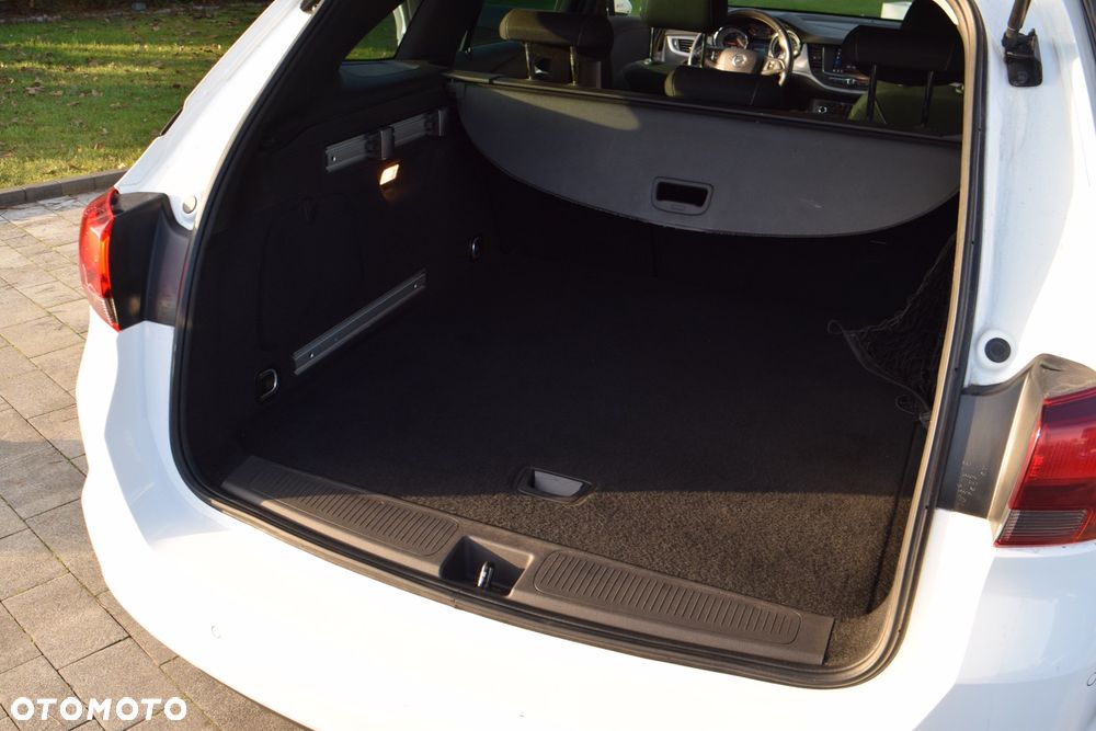 Opel Astra 1.2 T Elegance S&S - 26