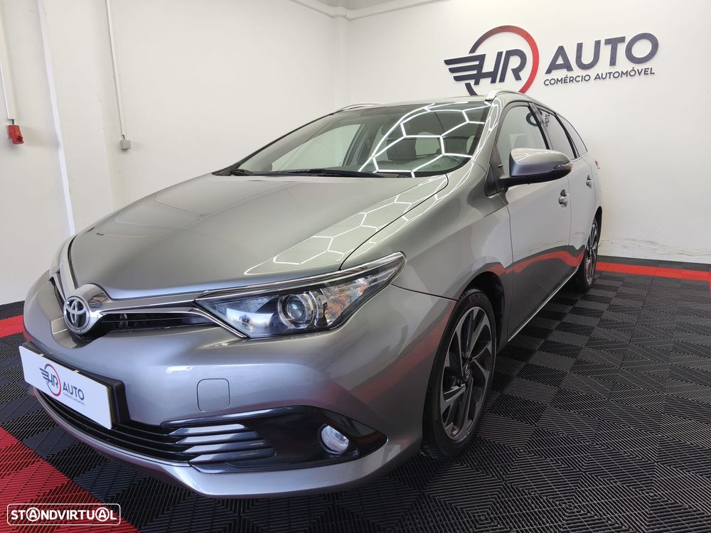 Toyota Auris Touring Sports 1.4 D-4D Comfort+Pack Sport - 4