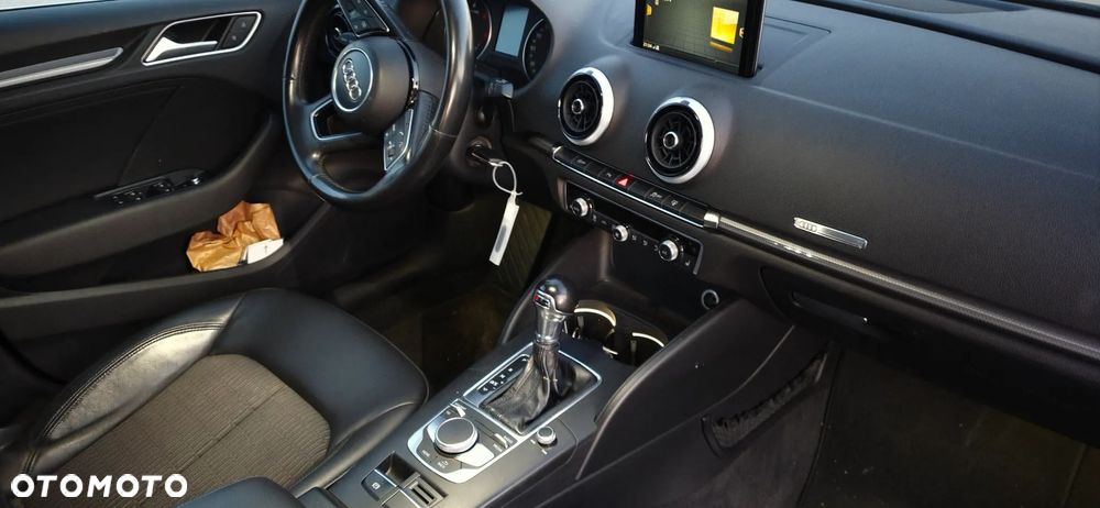 Audi A3 Sportback 1.6 TDI S tronic sport - 17