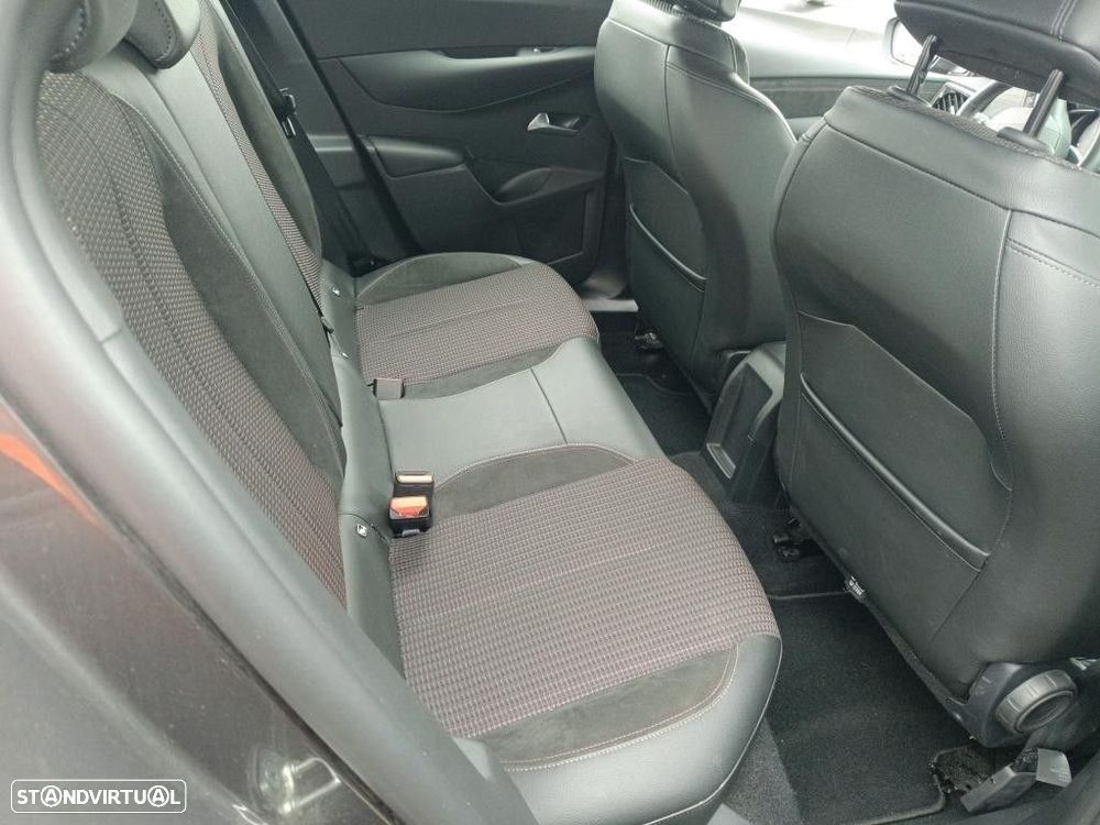 DS DS3 1.2 PureTech Performance Line + EAT8 - 10