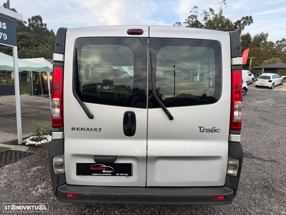 Renault Trafic 2.0 dCi 115 - 7