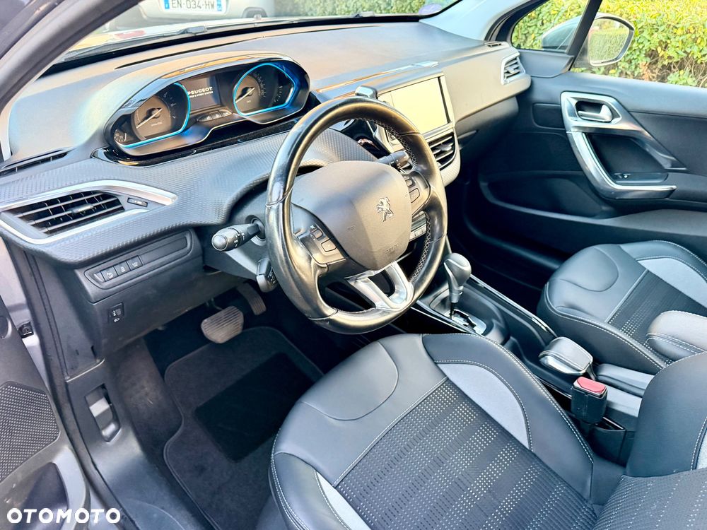 Peugeot 2008 PureTech 110 Stop&Start EAT6 Allure - 12