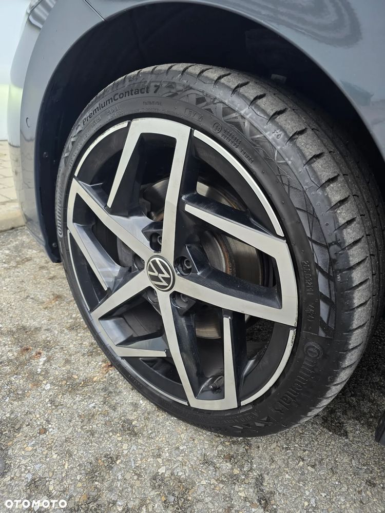 Volkswagen Golf 2.0 TDI SCR DSG Style - 32