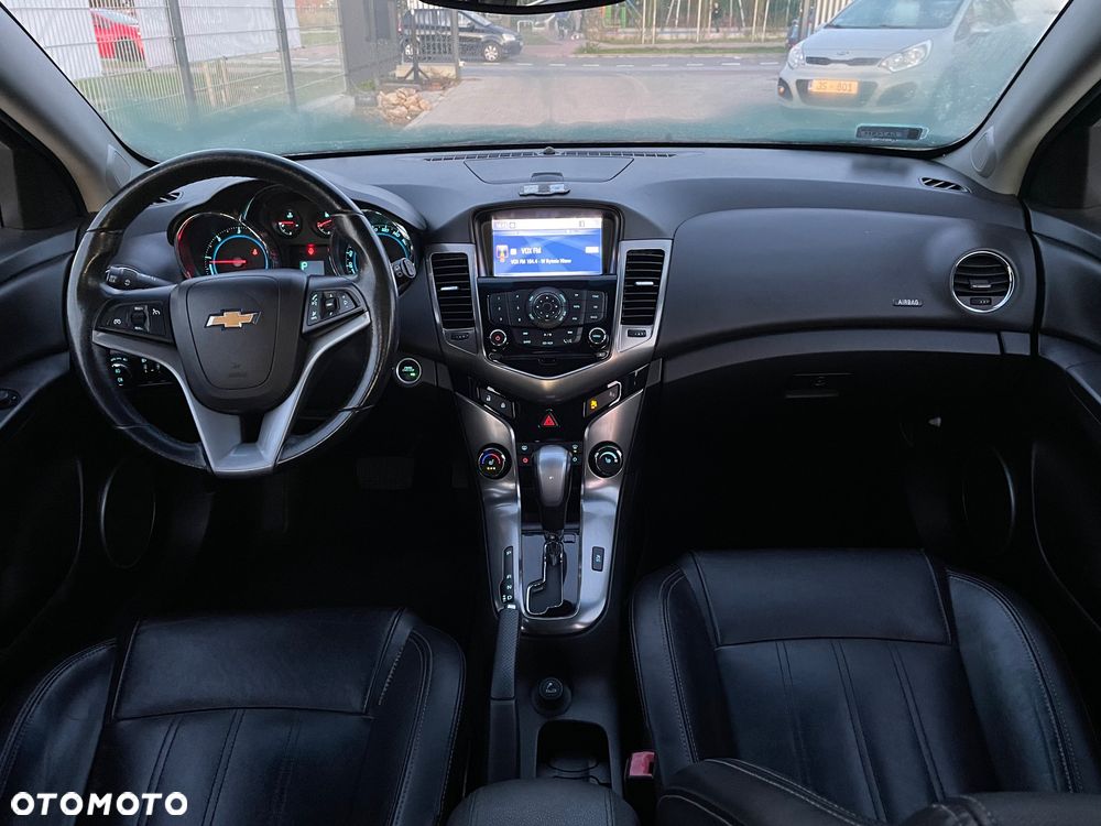 Chevrolet Cruze - 13