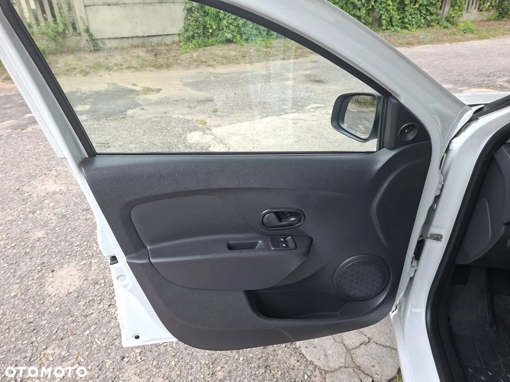 Dacia Logan 1.0 SCe Laureate - 12