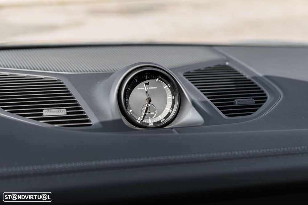 Porsche Cayenne Turbo E-Hybrid Tiptronic S - 23