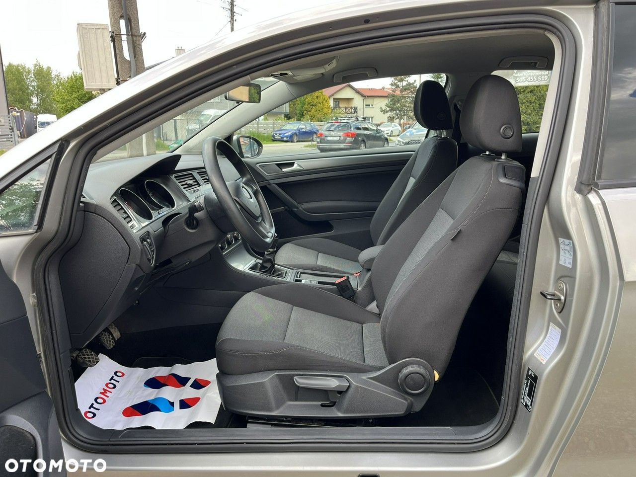 Volkswagen Golf - 14
