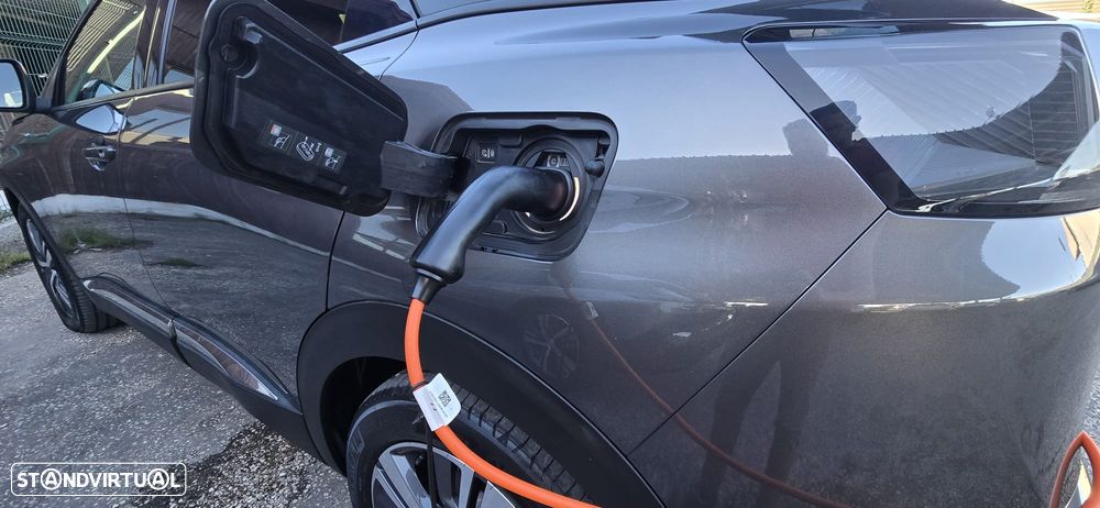 Peugeot 3008 1.6 Hybrid Allure Pack e-EAT8 - 27