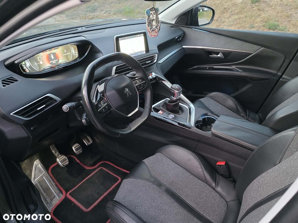 Peugeot 3008 - 11