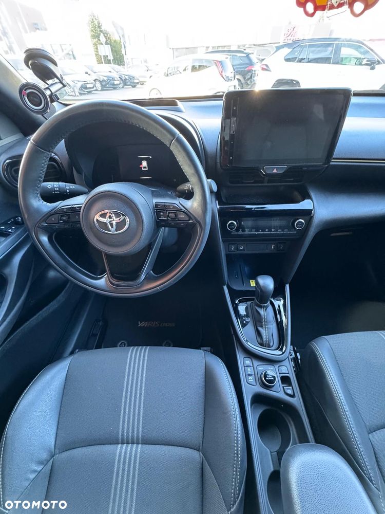 Toyota Yaris Cross - 15