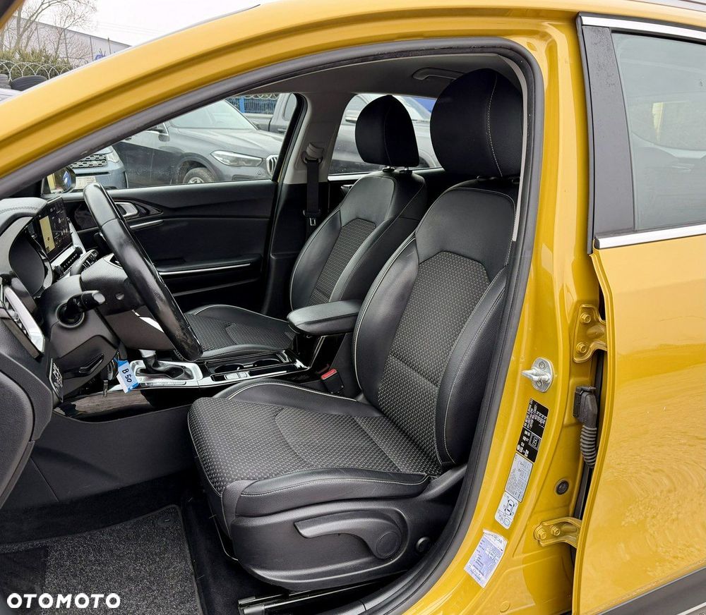 Kia XCeed - 15