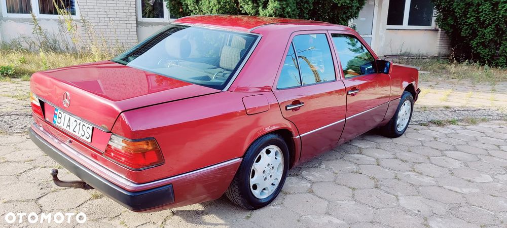 Mercedes-Benz W124 (1984-1993) - 28