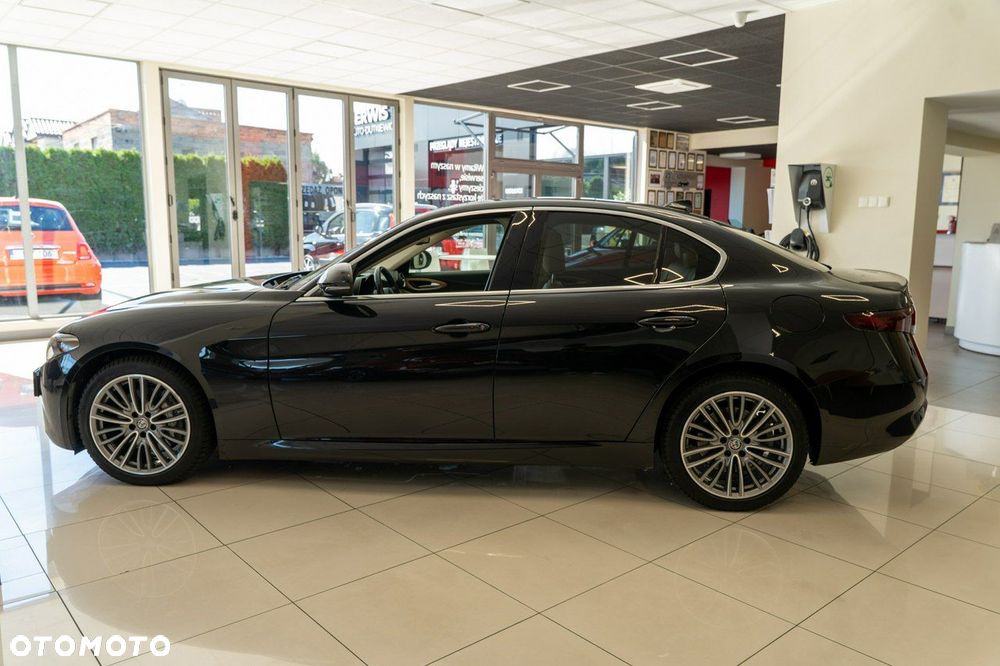 Alfa Romeo Giulia - 3