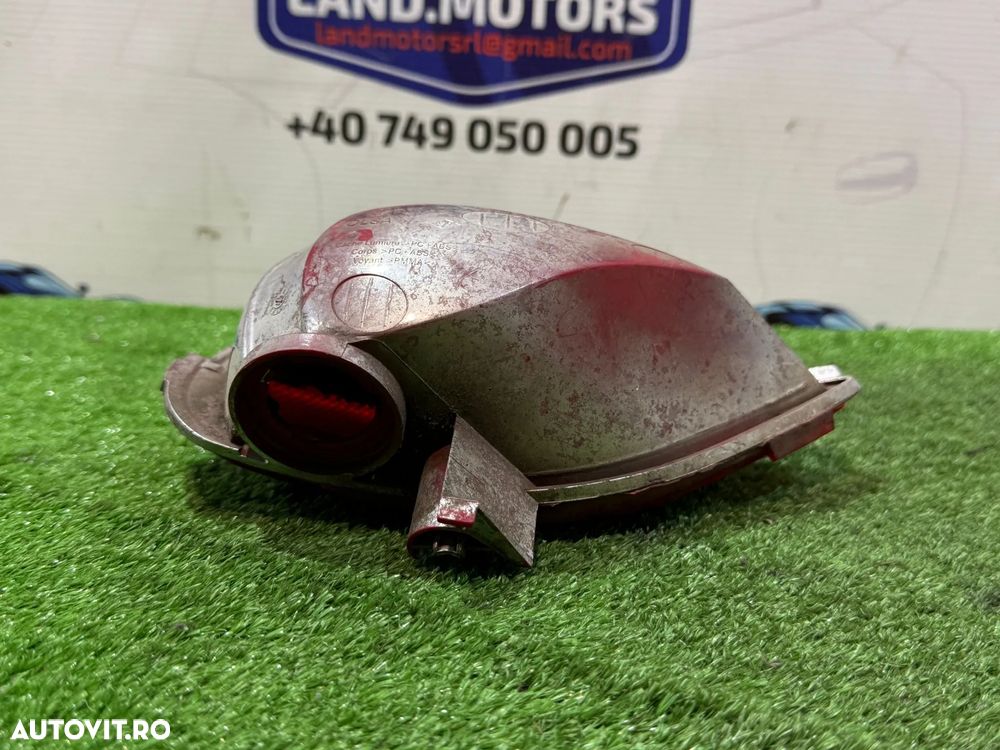 STOP TRIPLA BARA SPATE DREAPTA RENAULT CAPTUR 1.5 DIESEL 2015 COD OEM 265800007R 2013-2019 - 4