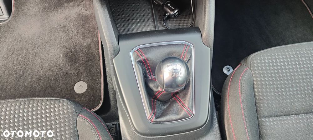 Ford Focus SW 1.5 EcoBlue S&S ST-LINE X - 27