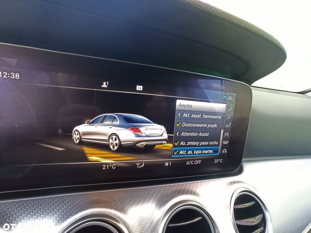 Mercedes-Benz Klasa E - 21