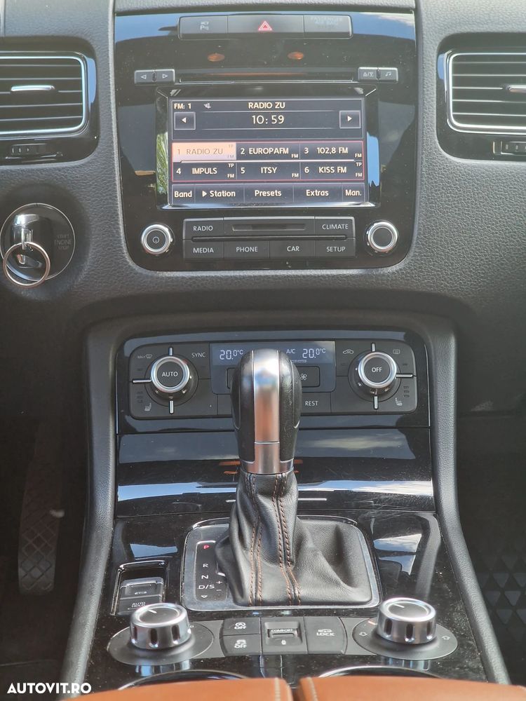 Volkswagen Touareg - 17