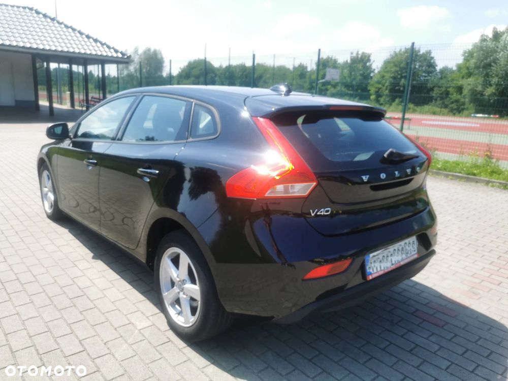 Volvo V40 T2 Summum - 4