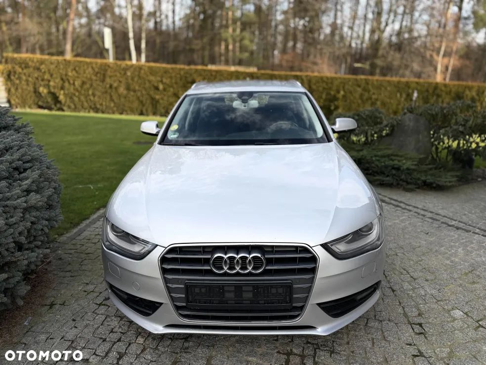 Audi A4 Avant - 4