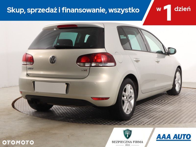 Volkswagen Golf - 7
