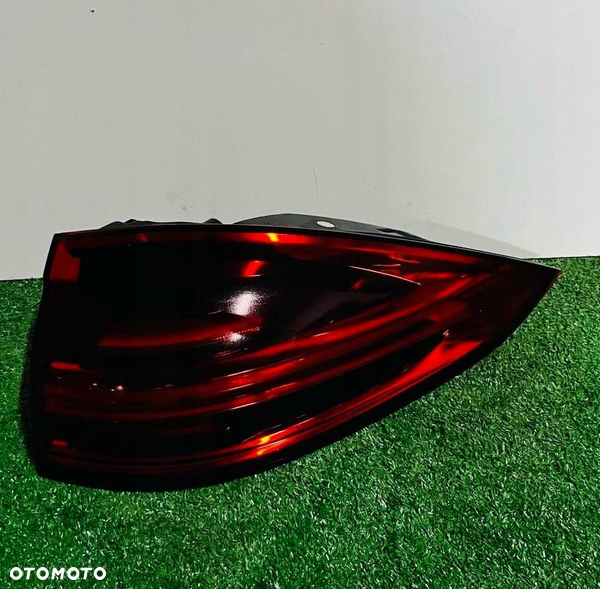 LAMPA TYLNA PRAWA PORSCHE CAYENNE FACELIFT LED IDEAŁ NIE KLEJONA ORYGINAŁ