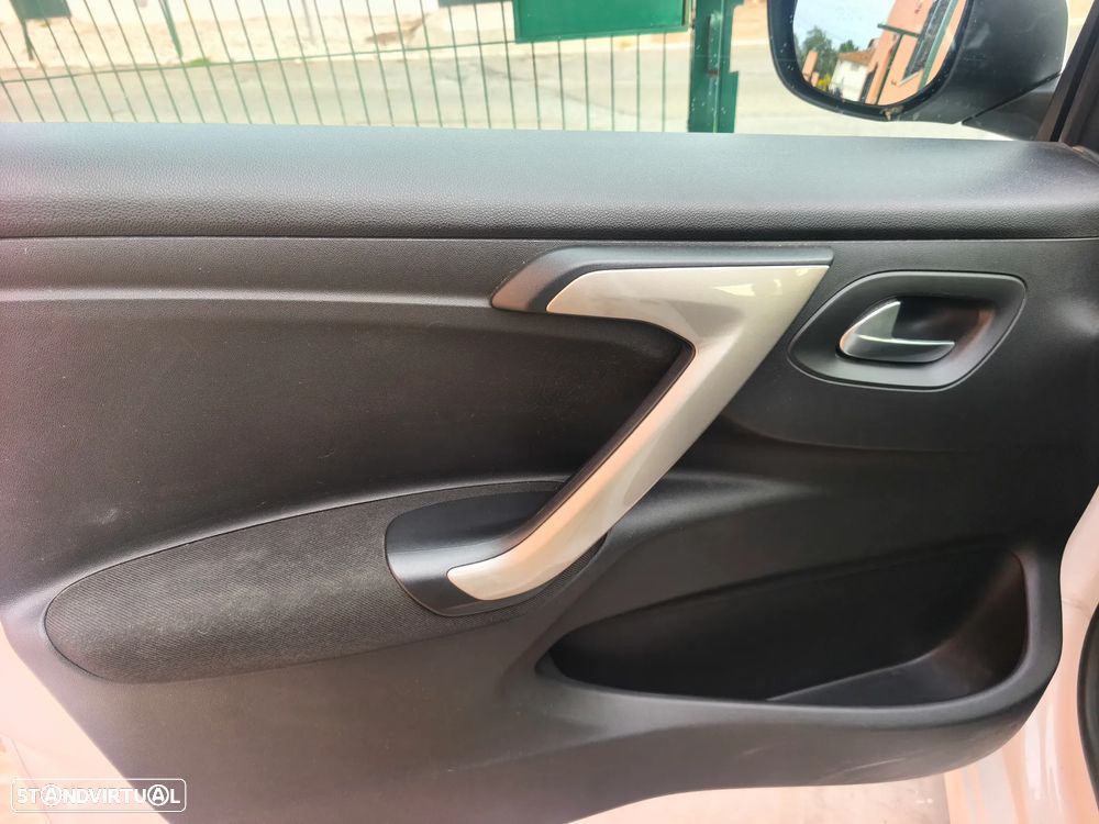 Citroën C-Elysée 1.2 PureTech Exclusive ETG - 28