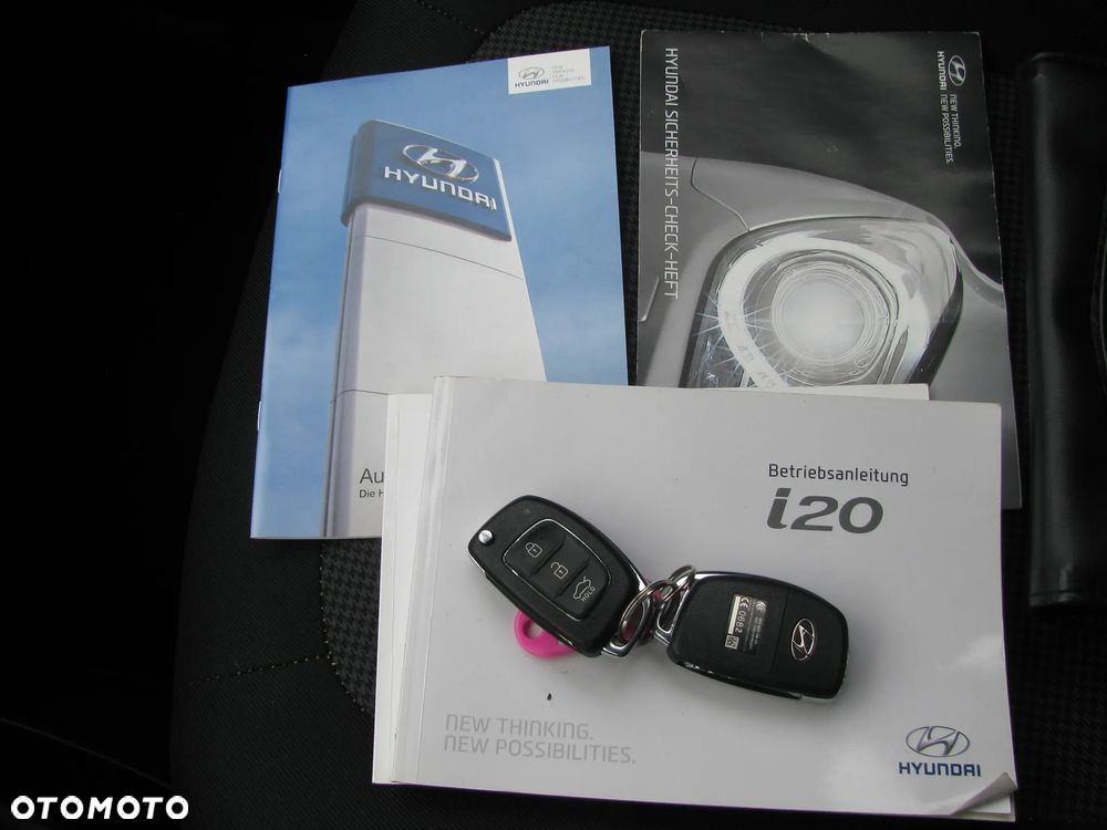 Hyundai i20 1.2 Fifa World Cup Edition - 24