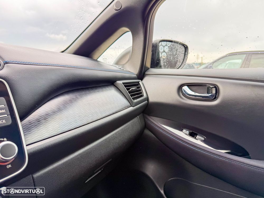 Nissan Leaf N-Connecta - 17