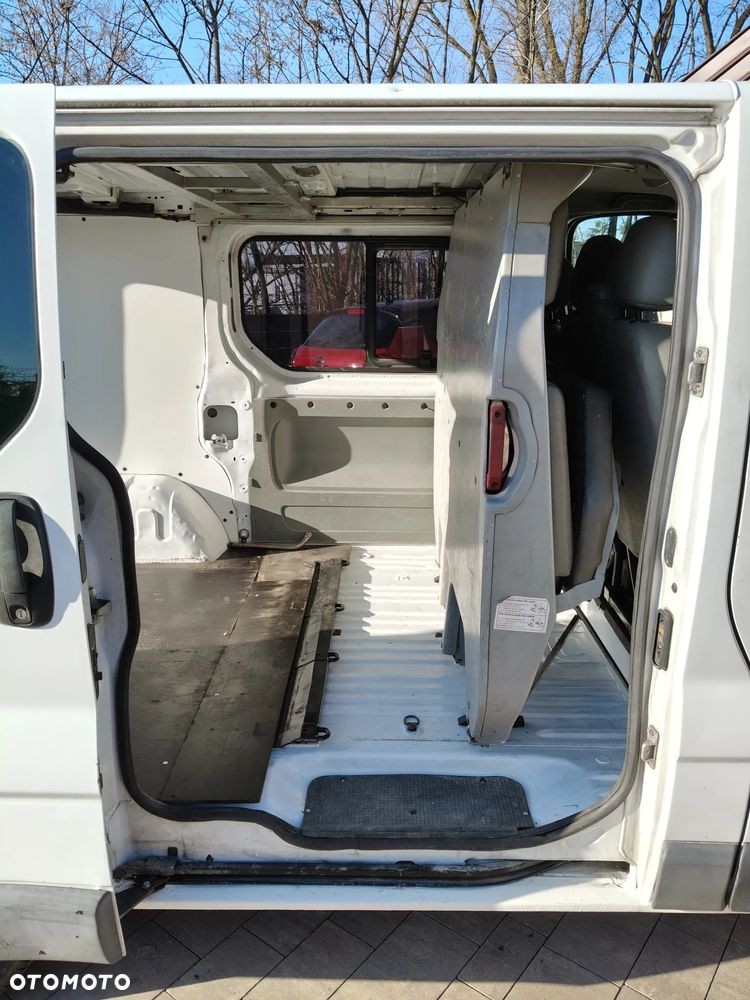 Renault Trafic - 9