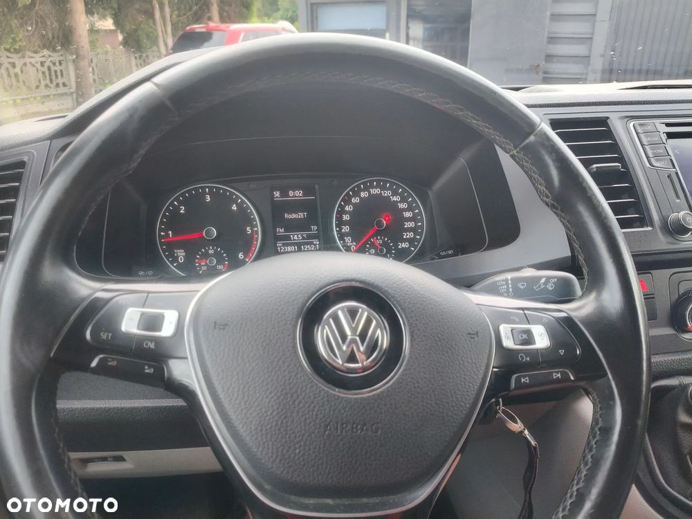 Volkswagen Transporter - 23