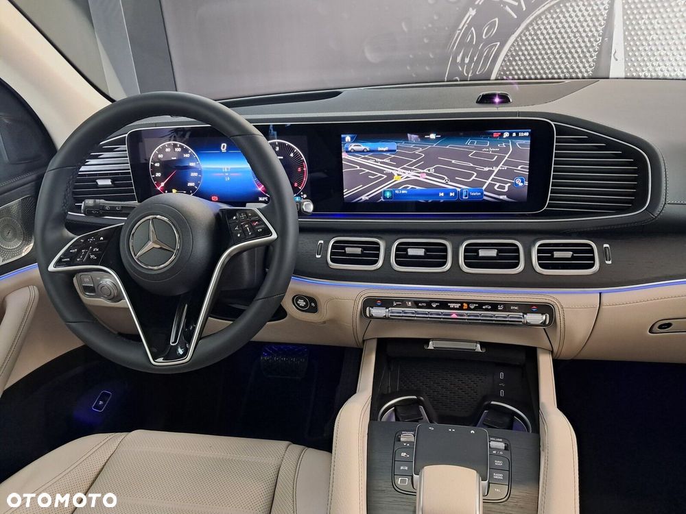 Mercedes-Benz GLE - 32