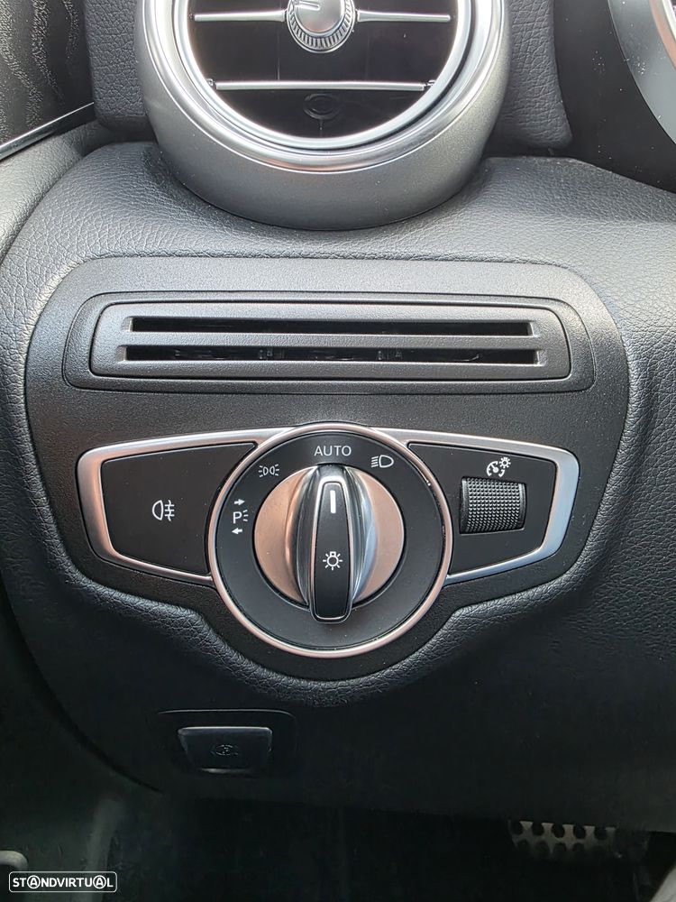 Mercedes-Benz GLC 300 de Coupé 4Matic - 28