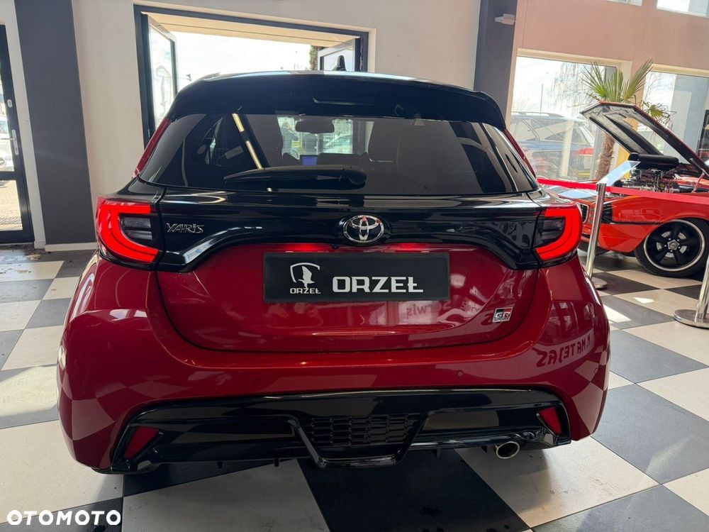 Toyota Yaris - 12