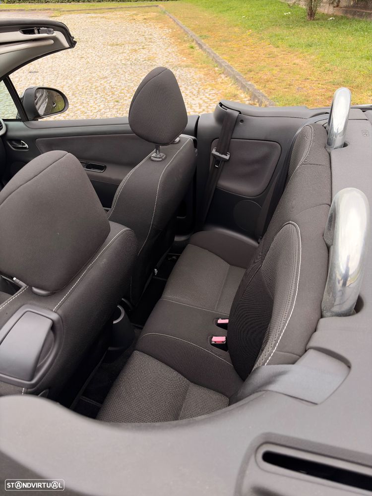 Peugeot 207 CC 1.6 HDi FAP - 19