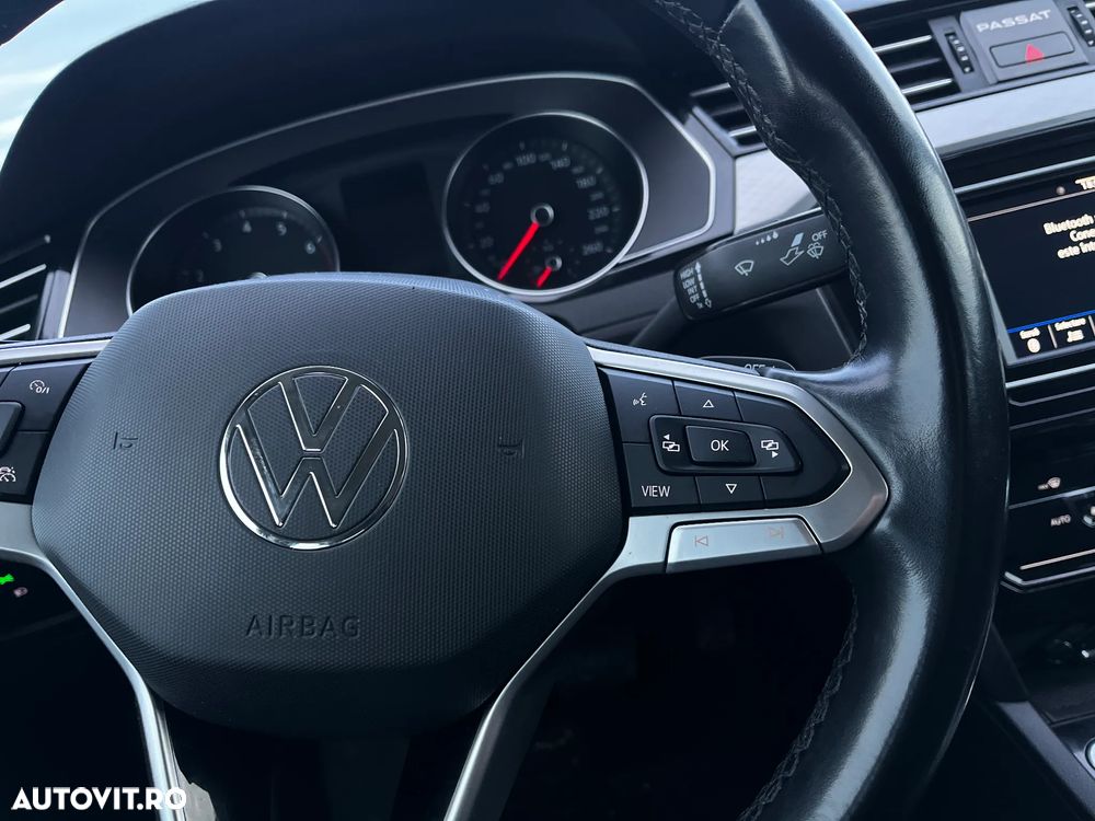 Volkswagen Passat - 23