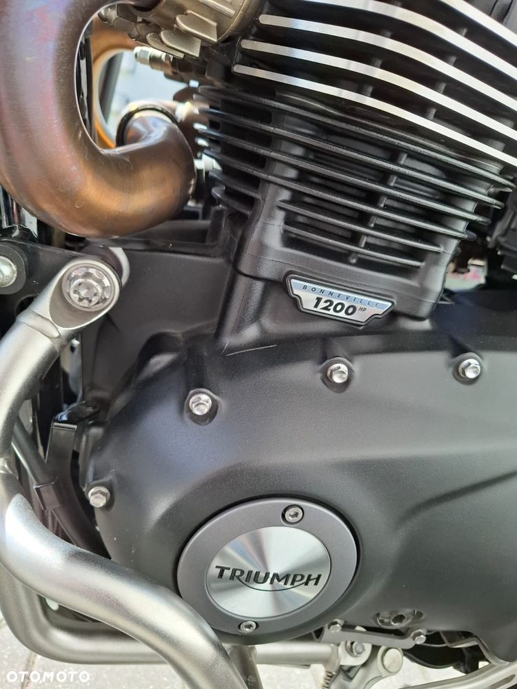 Triumph Scrambler - 13