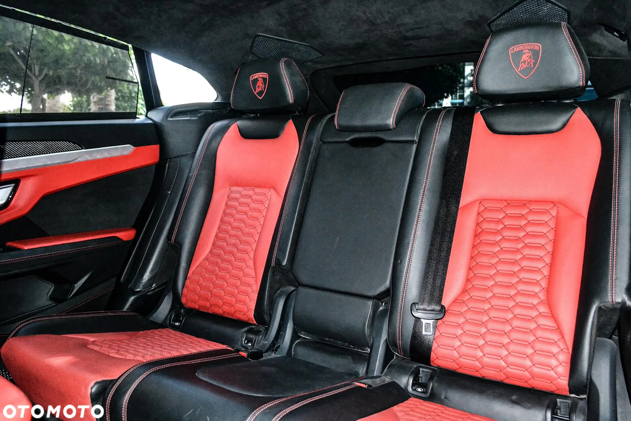 Lamborghini Urus Standard - 7