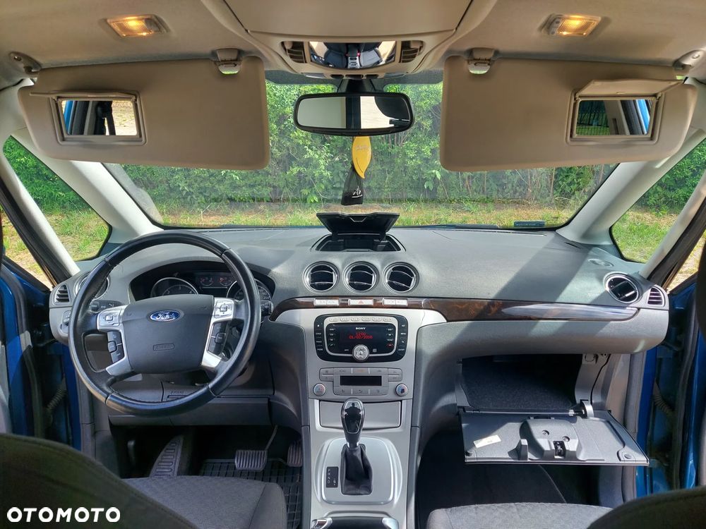 Ford Galaxy 2.0 TDCi Ghia - 15
