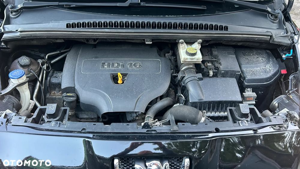 Peugeot 5008 - 17