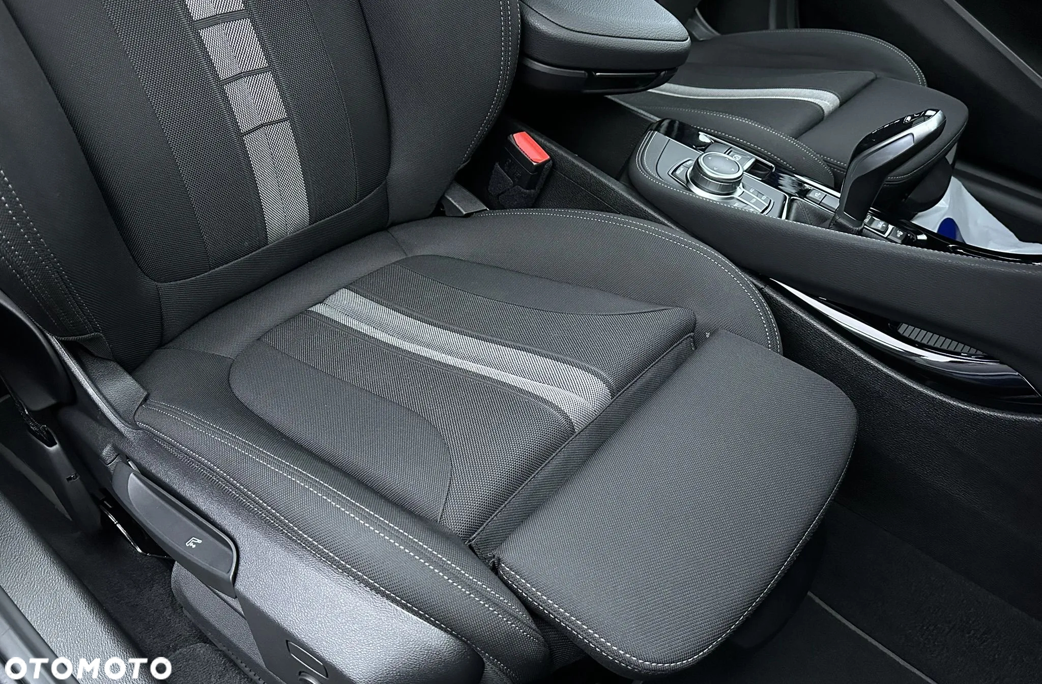 BMW X2 xDrive20d sport - 27