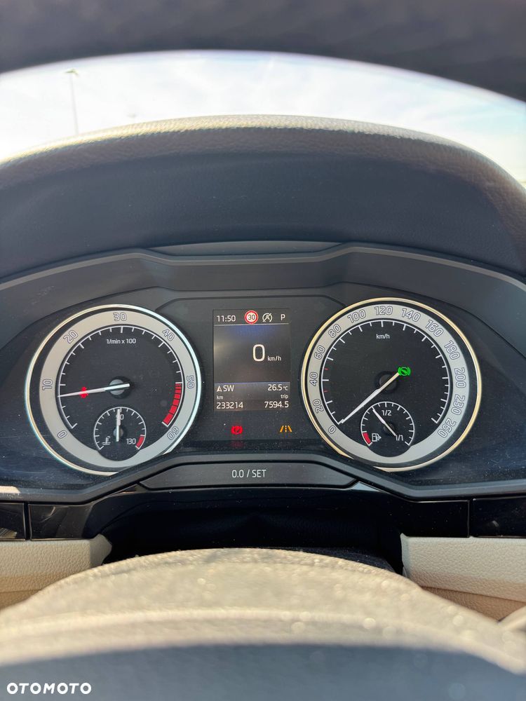 Skoda Superb 2.0 TDI 4x4 L&K DSG - 20