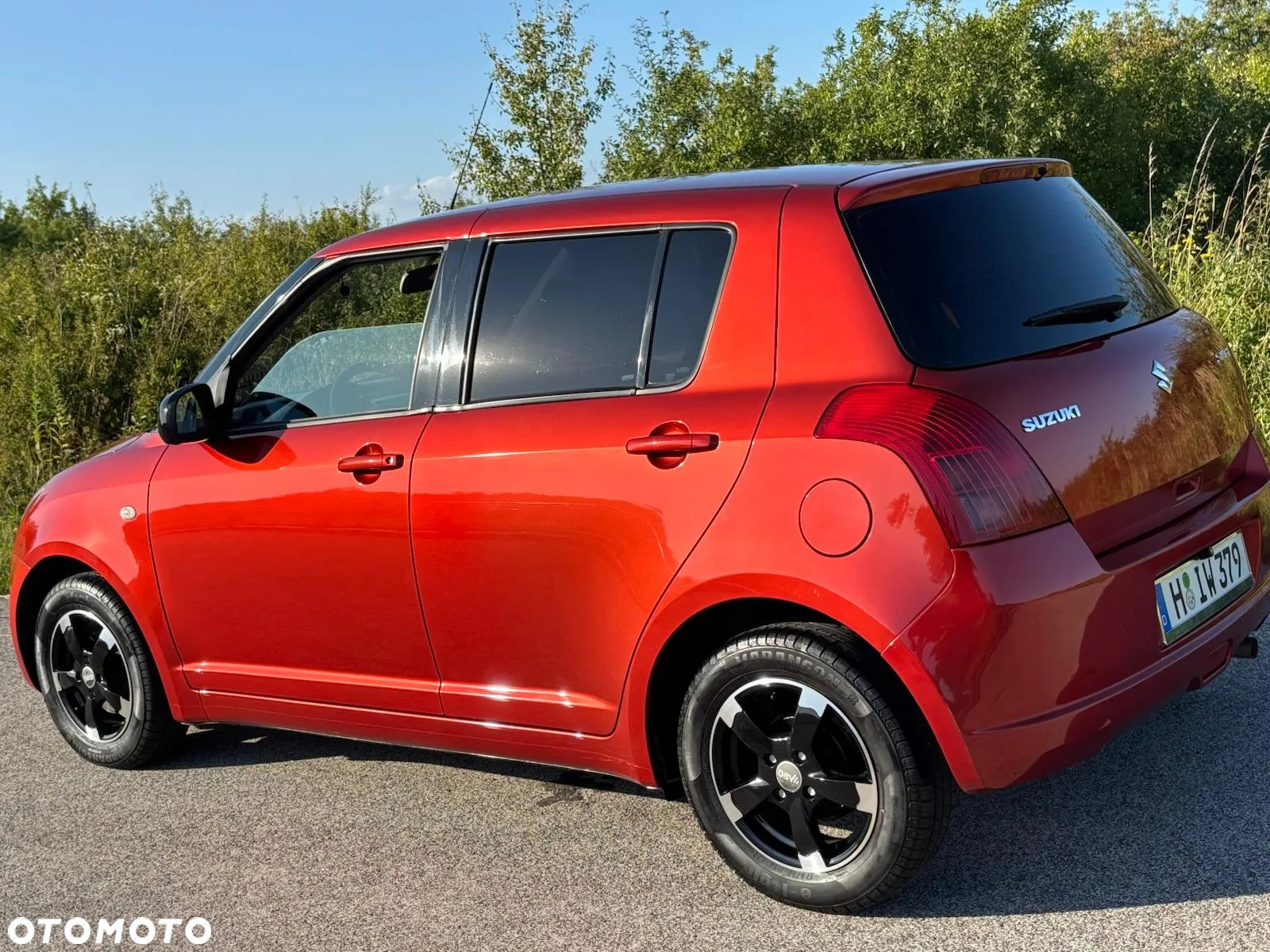 Suzuki Swift 1.3 Sunlight Edition - 5