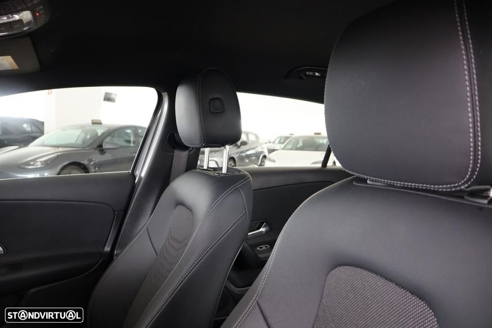 Mercedes-Benz A 250 e - 15