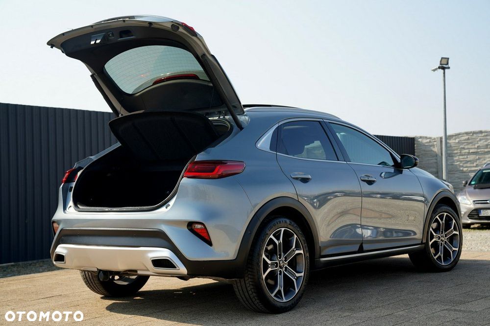Kia XCeed - 12